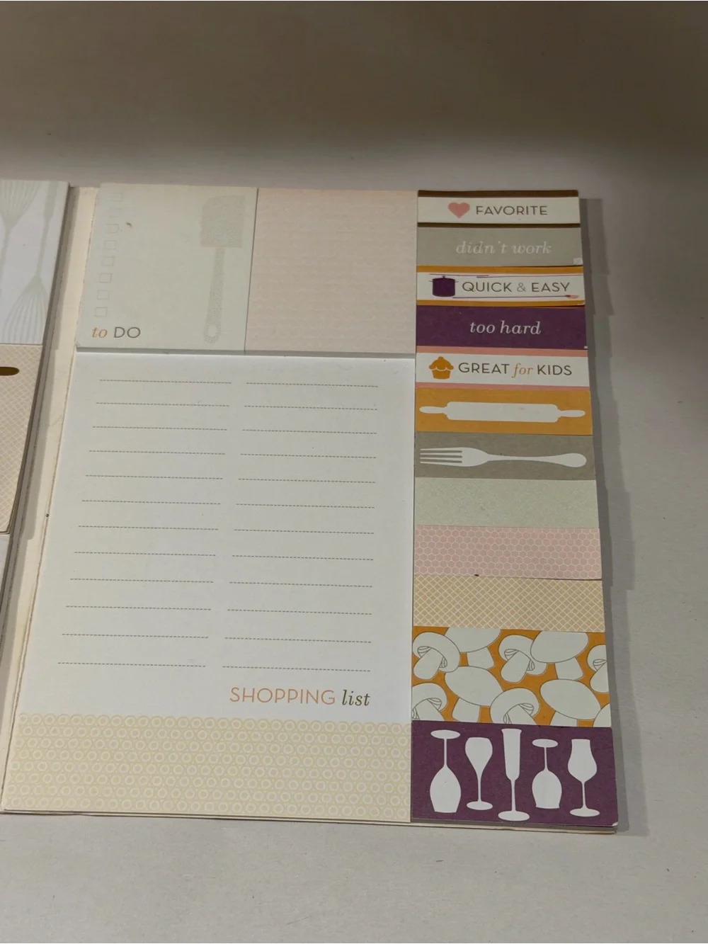 Chronicle Books compact sticky